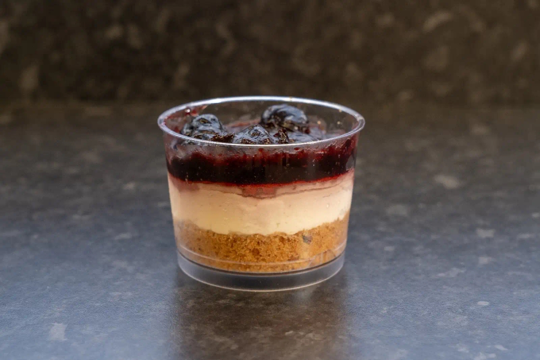 Bowl Cheese Cake Black Sour Cherry Deluxe's images